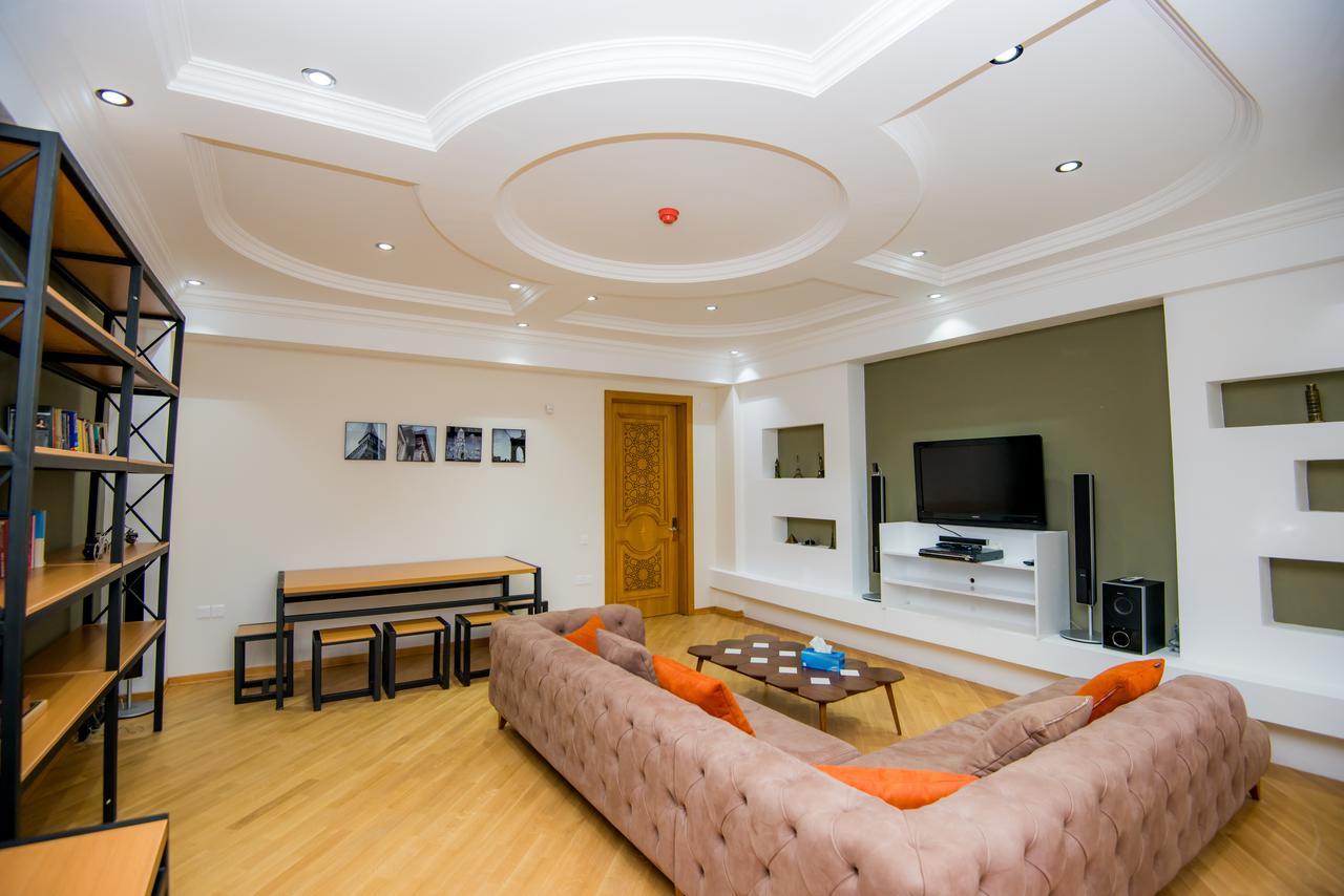 Feyu Hostel Baku Exteriör bild